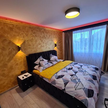 Апартаменты Diamonds House 2 Lupeni  Экстерьер фото