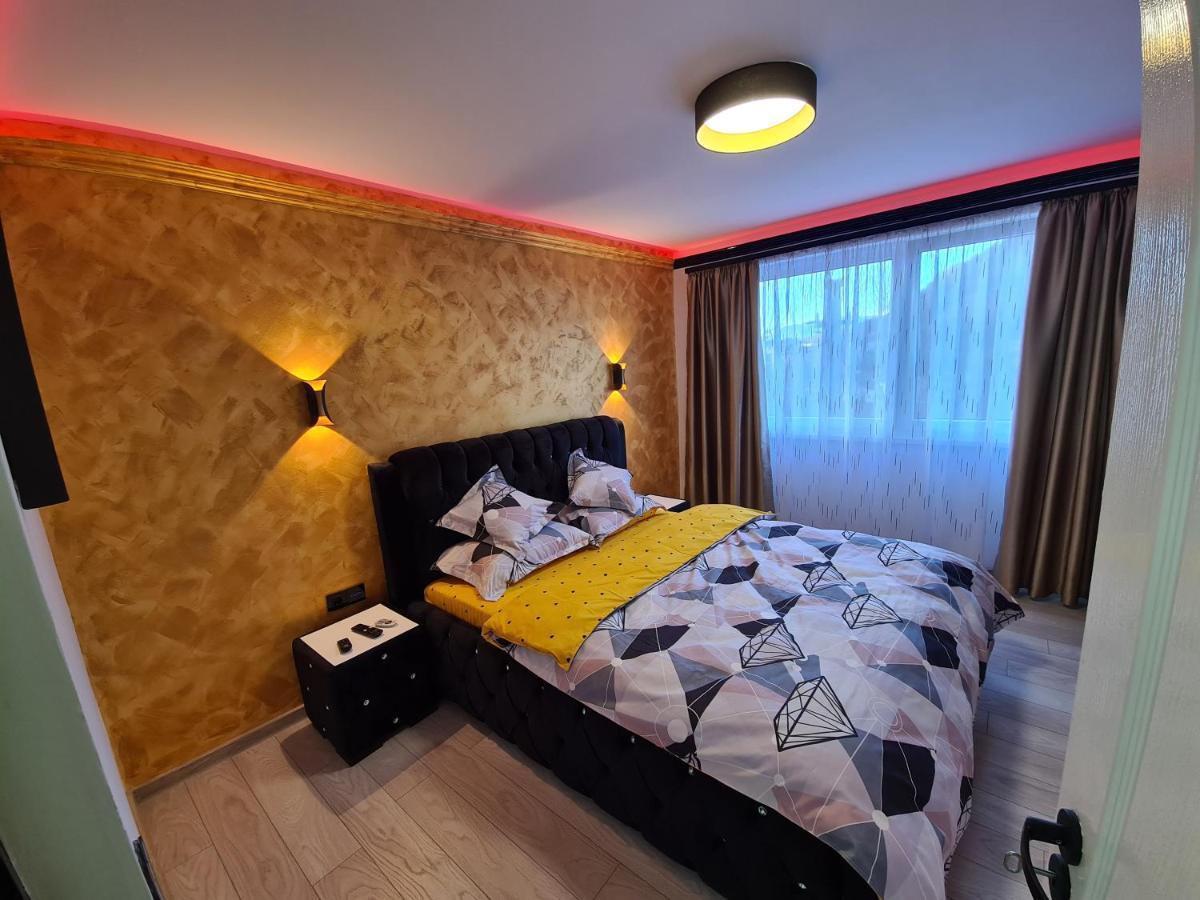 Апартаменты Diamonds House 2 Lupeni  Экстерьер фото