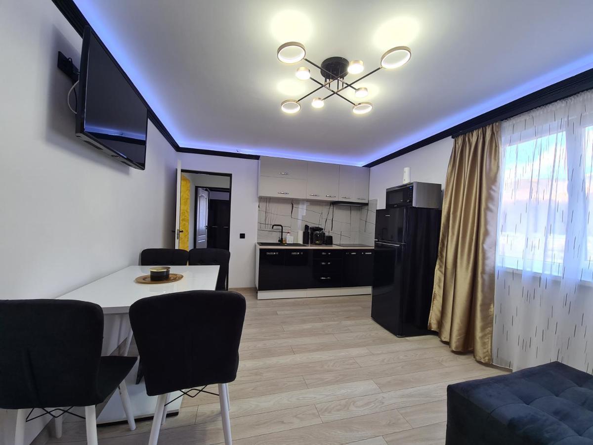 Апартаменты Diamonds House 2 Lupeni  Экстерьер фото